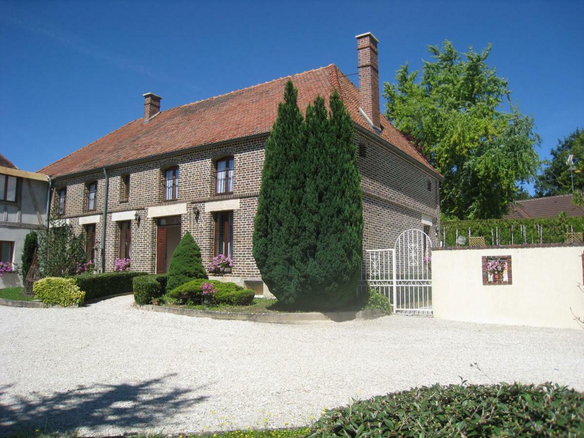 La Chambre D'Amis La Costignieres Montgueux Εξωτερικό φωτογραφία