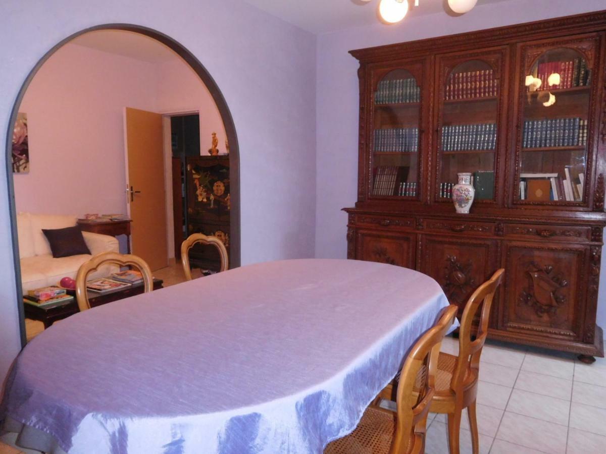 La Chambre D'Amis La Costignieres Montgueux Εξωτερικό φωτογραφία