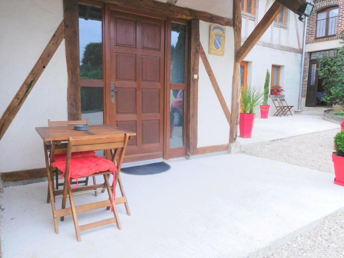La Chambre D'Amis La Costignieres Montgueux Εξωτερικό φωτογραφία